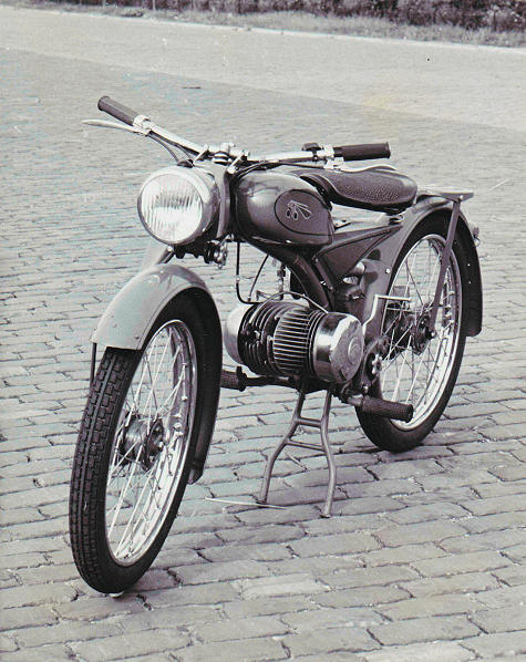 Old picture of an Imme R100 Luxus