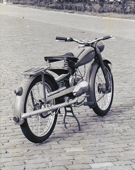 Old picture of an Imme R100 Luxus