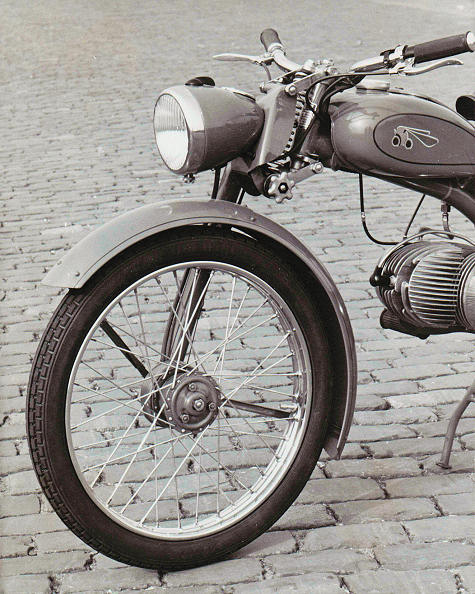 Old picture of an Imme R100 Luxus