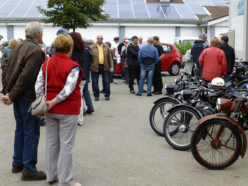 A lot of interested people on the Imme treffen 2016