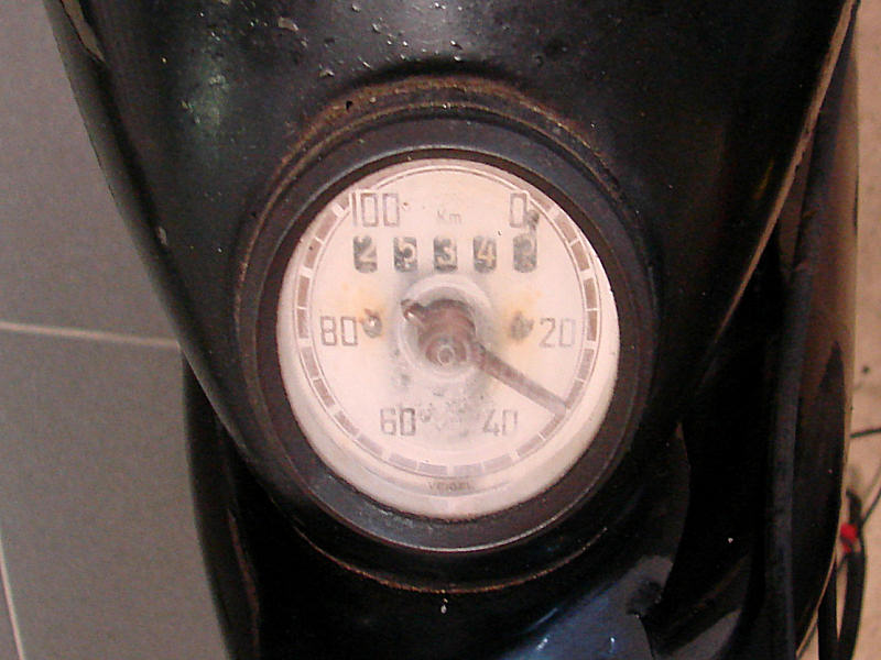 Imme speedometer before refurbishement