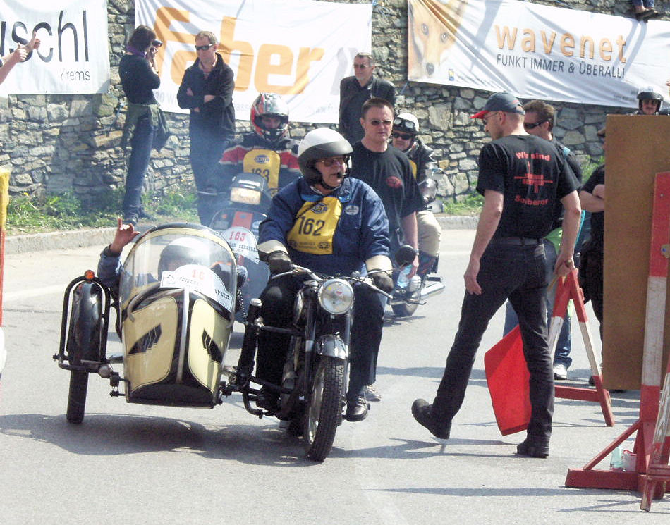Puch 250 TF with Austro-Omega sidecar in action