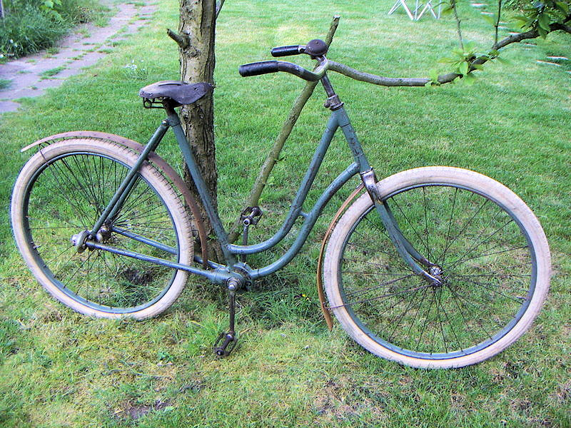 Omega acatène bicycle