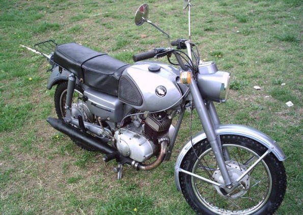 Kawasaki B8