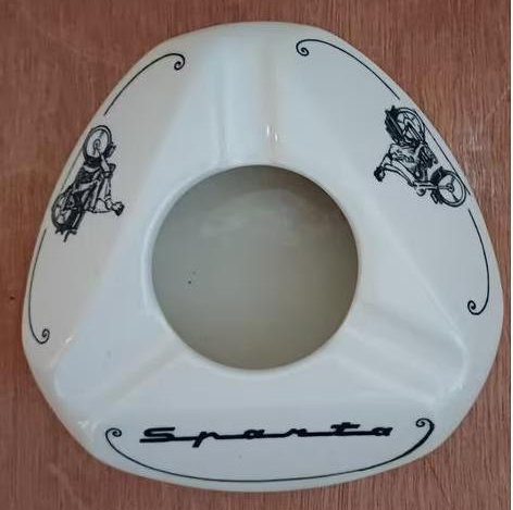 Asbak met reclame voor Sparta brommers