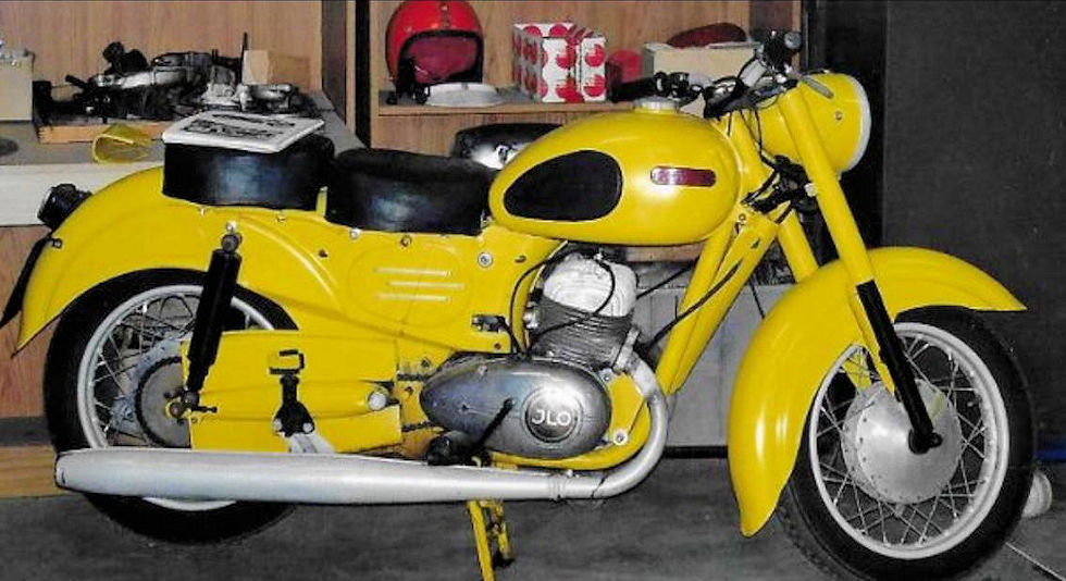 Sparta twin voor restauratie