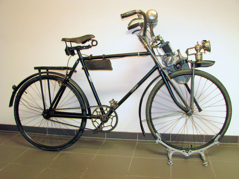 Cyclotracteur op Alcyon fiets - 1918